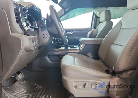 2024 Chevrolet Silverado C1500 Ltz z USA, uszkodzony, nr VIN 2GCPAEED7R1155912